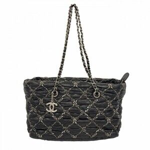 CHANEL Black Shoulder Bag